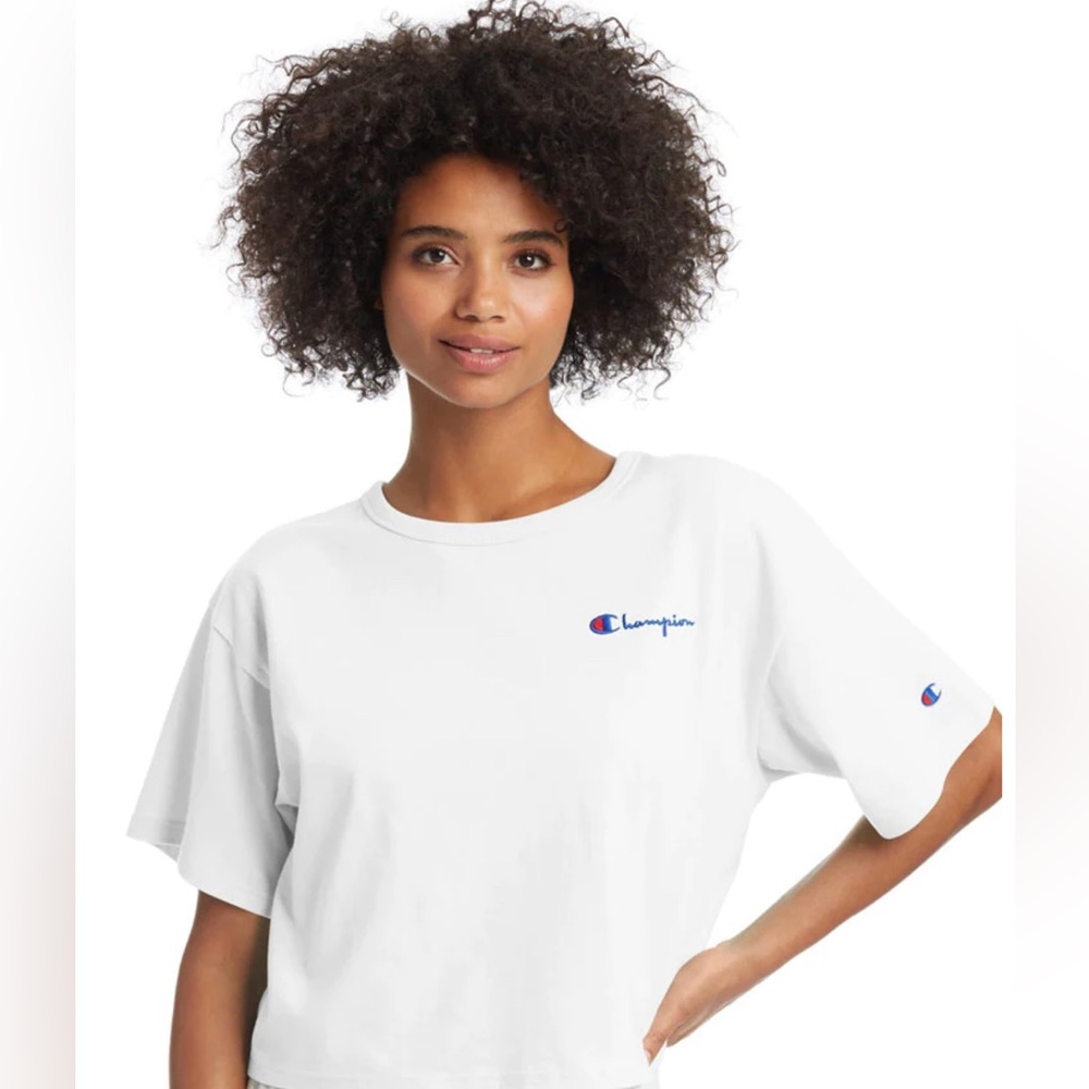 CHAMPION HERITAGE CROPPED WOMEN'S TEE, EMBROIDERED LOGO. Size small.